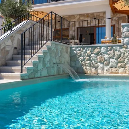 Villa New! Dattero -private Pool, Jacuzzi, Sauna, Media *
